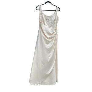 David’s Bridal Ivory Satin Formal Embroidered Bodice Scarf Wedding Eve Gown S 10